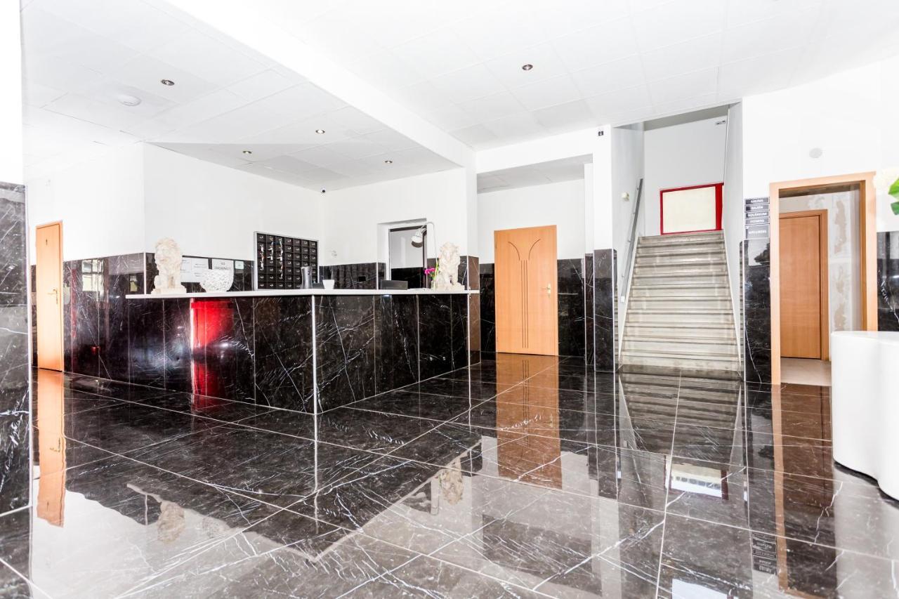 Hotel Joker Obrnice Экстерьер фото